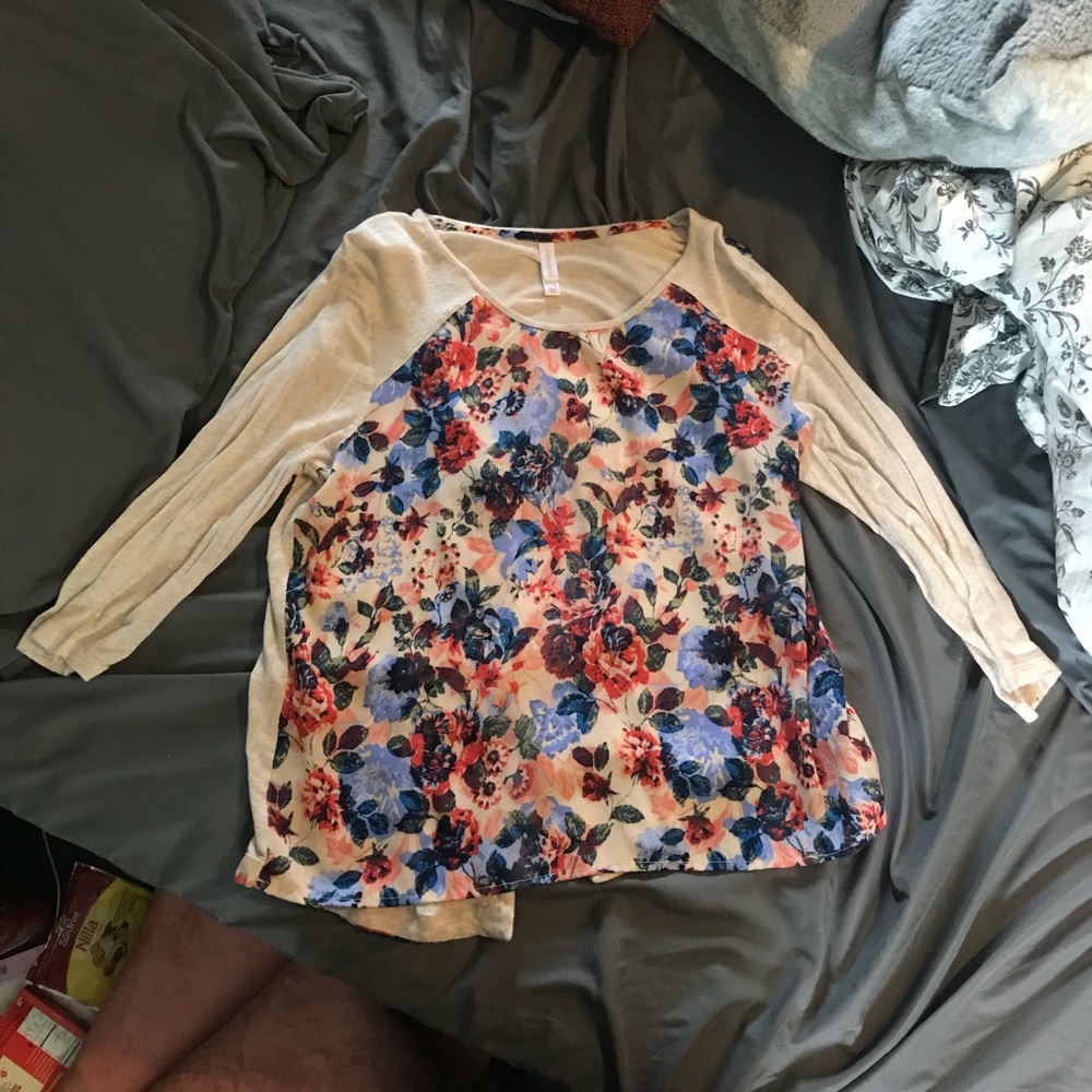 Floral top